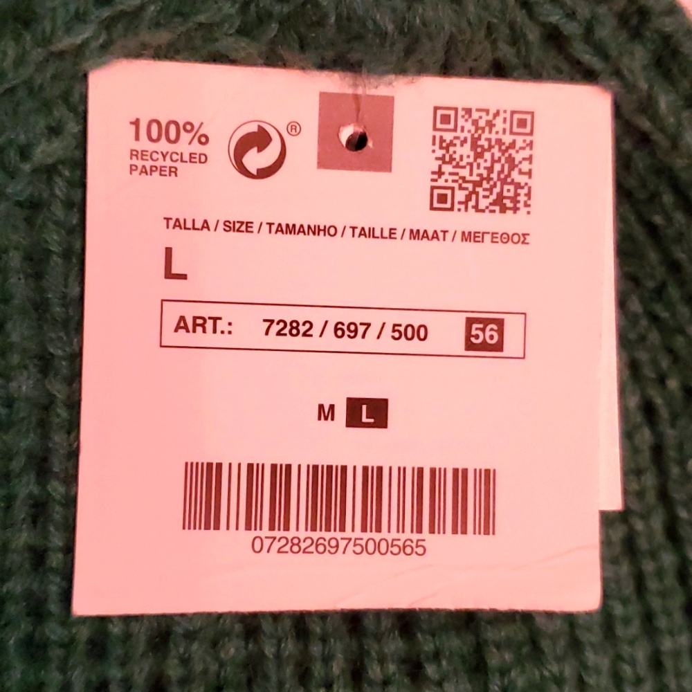 COPY - Zara Knit Beanie Hat Green Youth Large - Picture 3 of 3